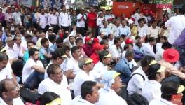 Bankers' Unions Storm Delhi Against Governmental Reforms 