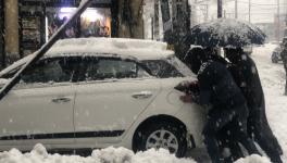 Heavy snowfall in Kashmir