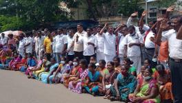 Kin of the deceased demanding DMK leader’s arrest. Image courtesy: Samuel Raaj