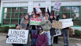 Striking workers in front of a Starbuck location in Massachusetts (Photo: Boston Starbucks Workers United)