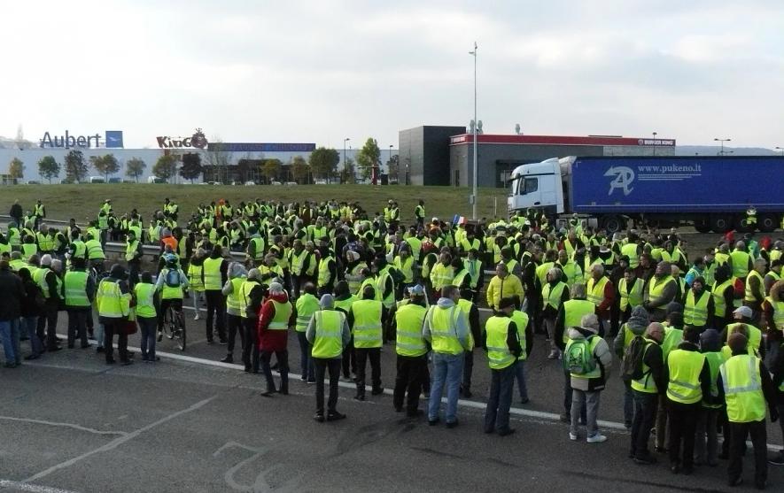 Yellow vests protest in France