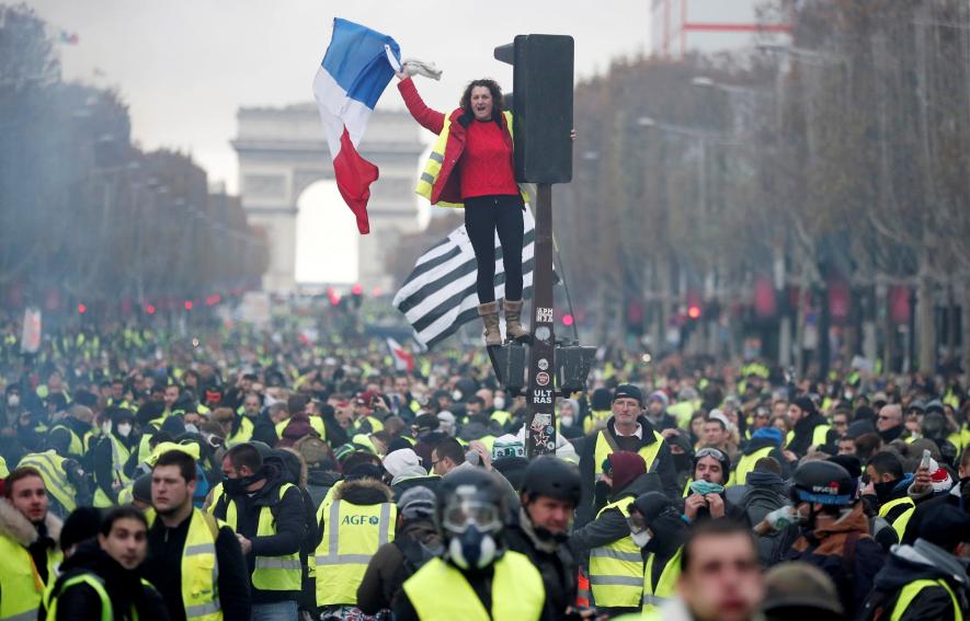 yellow vest