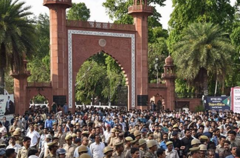 AMU Students Call Off Dharna