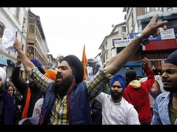 Sikhs in Kashmir threaten to boycott Lok Sabha elections.