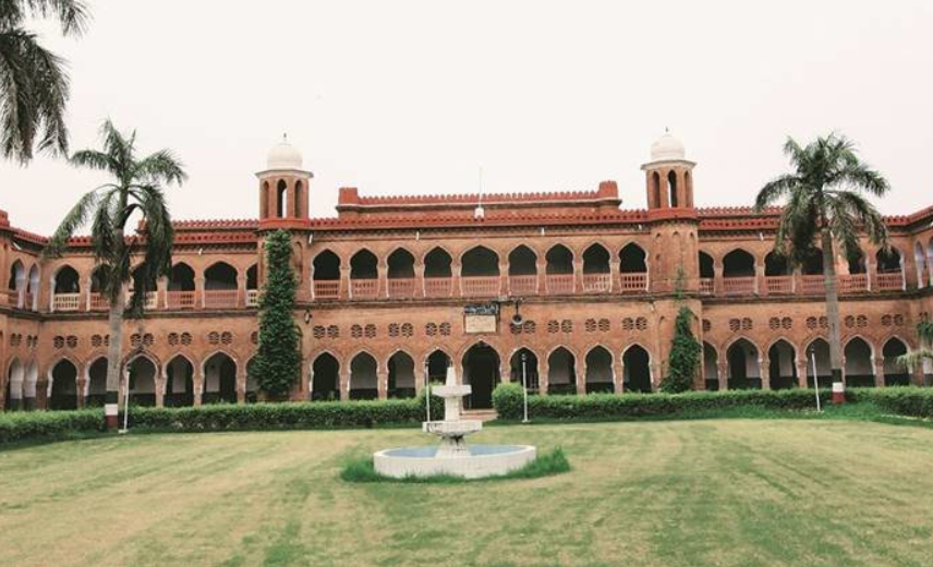 Kashmiri Students in AMU