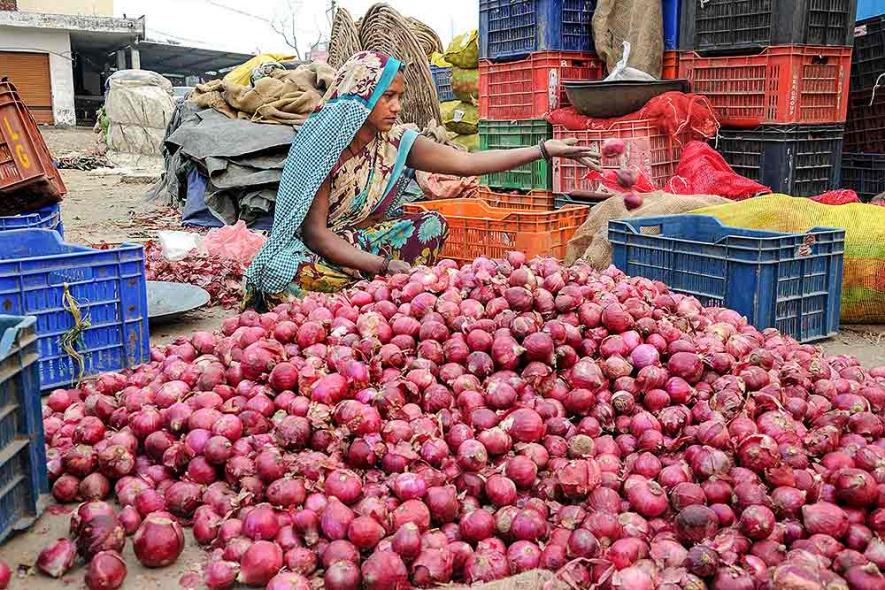 Roadside Vendors to Meat Sellers, Soaring Onion Prices Hit Business in Bihar