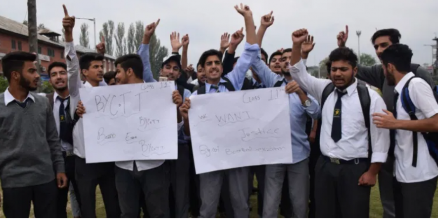 kashmir student protes