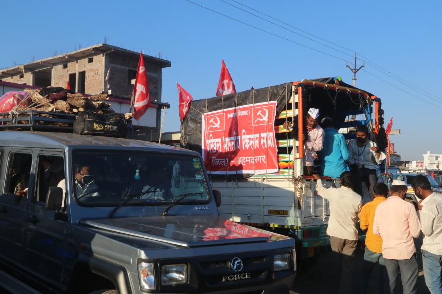 Maharashtra farmers march to Delhi