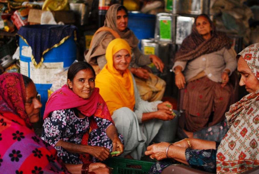 Women farmers at Singhu border.