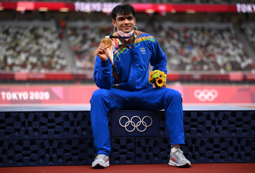 Neeraj Chopra with the gold medal at Tokyo Olympics