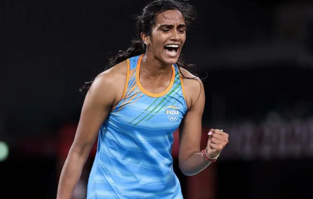 PV Sindhu wins bronze at Tokyo Olympics