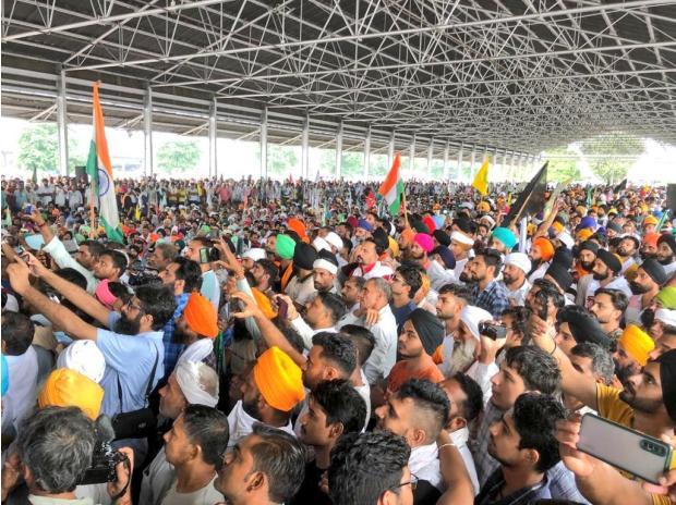 Haryana: Thousands of Farmers March Toward Karnal Secretariat, Threaten Siege After Talks Fail