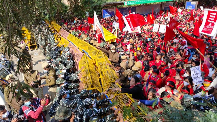 Anganwadi workers protest delhi