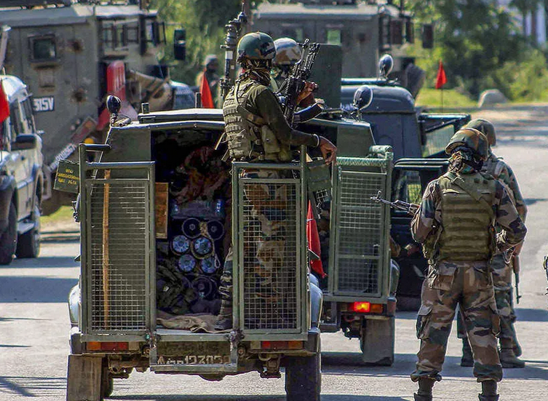 2 Civilians Injured After Altercation Between Army and Locals in North Kashmir Mosque