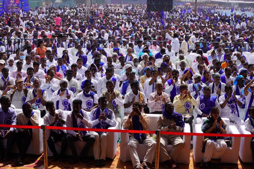 Sea of blue reaches bengaluru (pic courtesy - Navya Kadame)