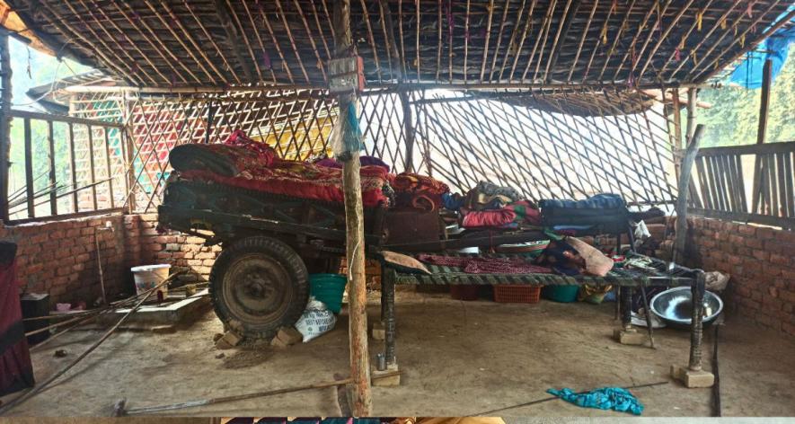 The traditional cart used as a place to store bedding, blankets, and essentials (Photo - Musheera Ashraf, 101Reporters) (1).jpg