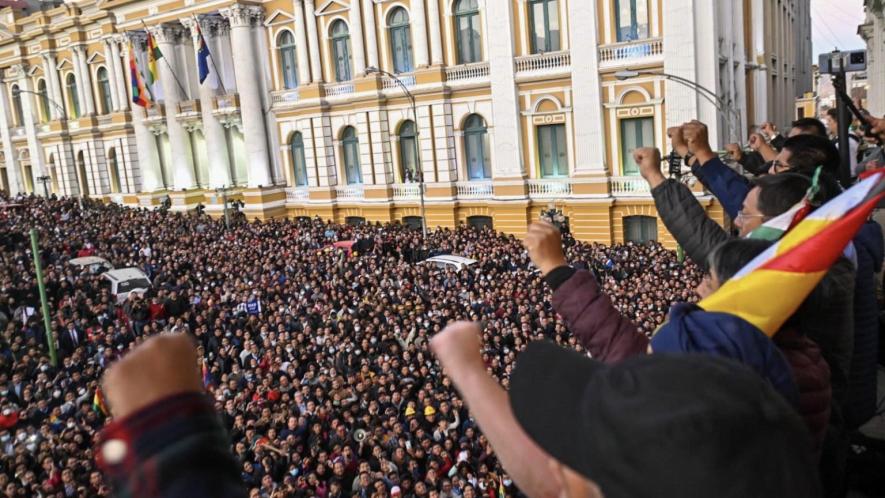 Bolivian President Luis Arce addressing crowds of people in Plaza Murillo after the coup was defeated. Photo: Luis Arce