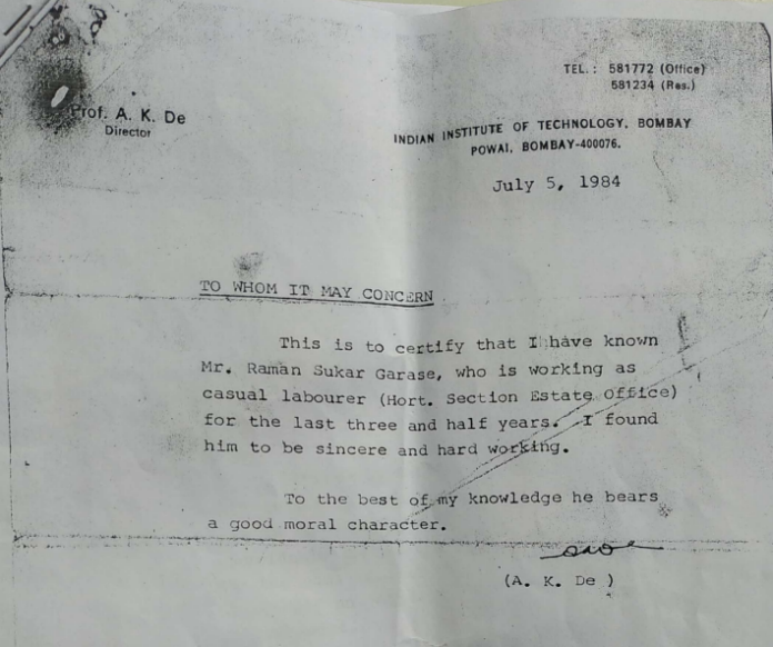 On December 31st, 2019, Raman Garase, along with Dadarao Ingale and Tanaji Lad, were verbally informed by IIT Bombay’s administration that as they have completed 60 years of age, from tomorrow onwards they should not come for work. After their retirement, the IIT administration refused to pay them the gratuity they had accrued over three decades of service. Resolute in their fight for justice, the trio approached the labour commission and successfully obtained rulings twice in their favour, which ordered II